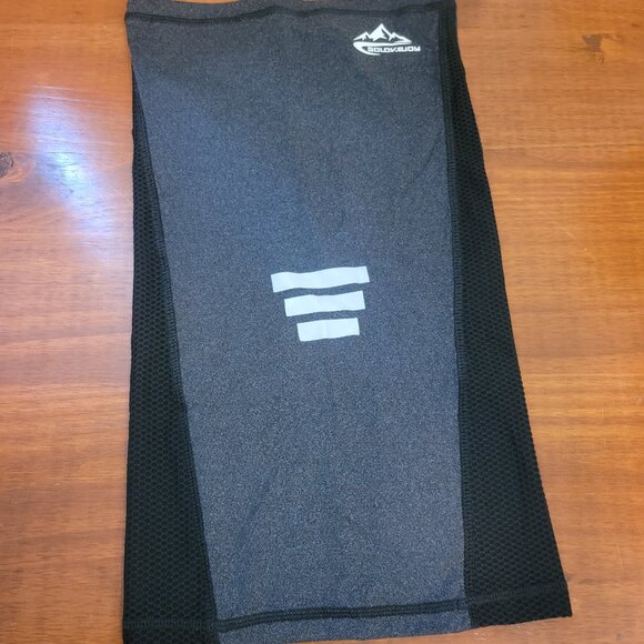 Black Gray Cinchable Gaiter - Picture 4 of 11